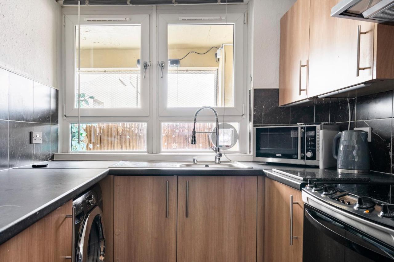 Lovely 1-Bedroom Property With Balcony In West End Glasgow Exteriör bild
