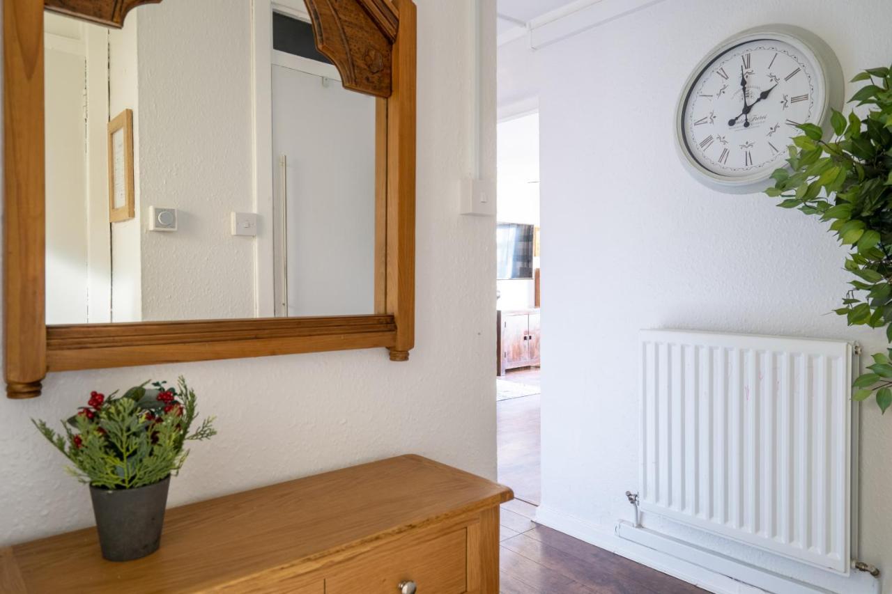 Lovely 1-Bedroom Property With Balcony In West End Glasgow Exteriör bild