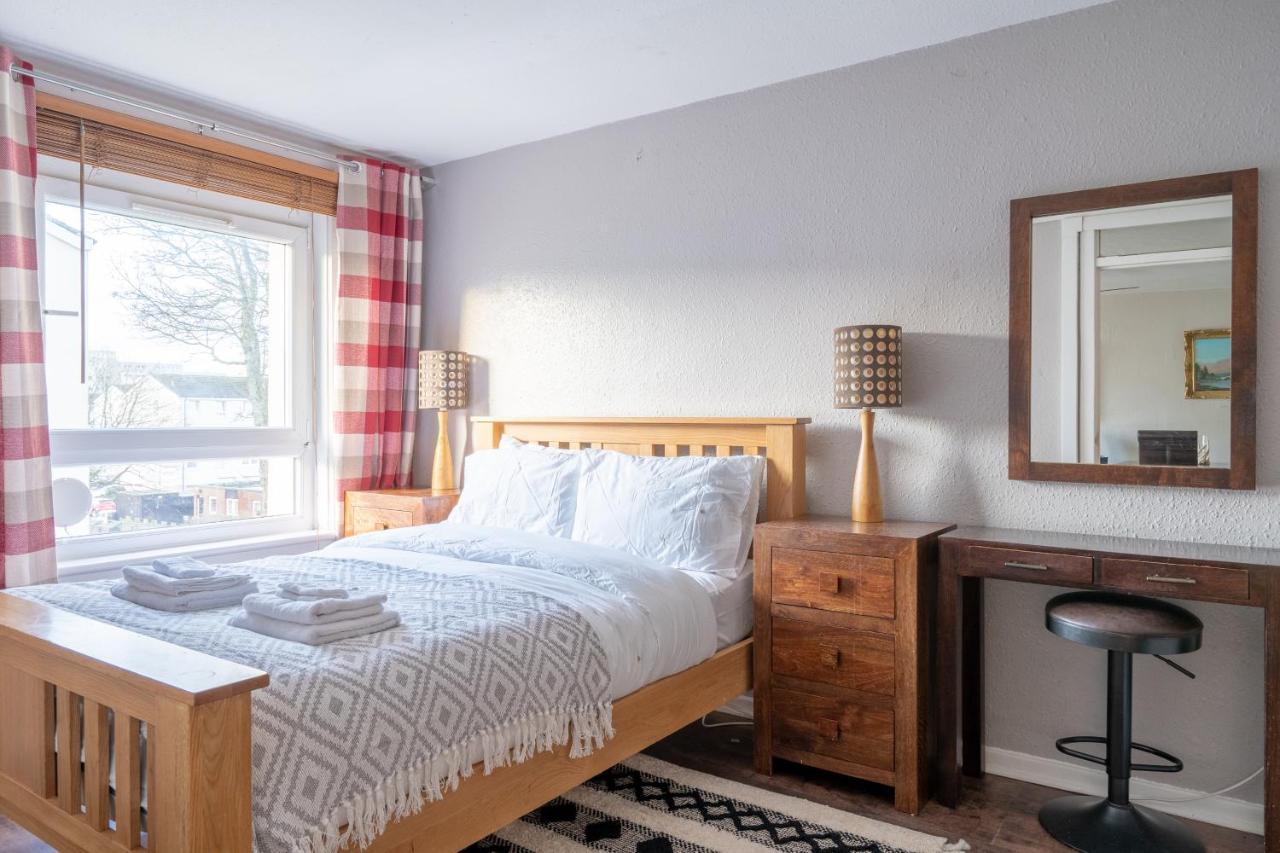 Lovely 1-Bedroom Property With Balcony In West End Glasgow Exteriör bild